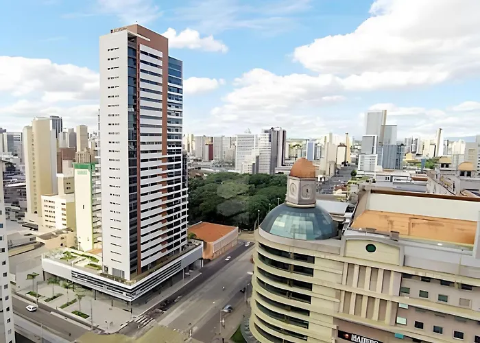 Apto Em Frente Ao Shopping Com Piscina Aquecida